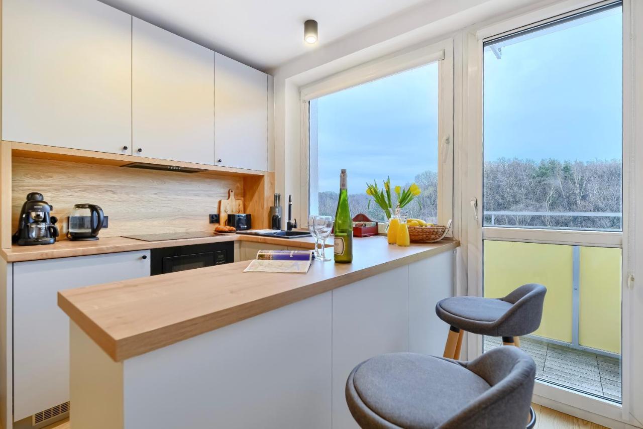 Apartament 4 Pory Roku Przy Plazy Z Widokiem Na Morze غدينيا المظهر الخارجي الصورة